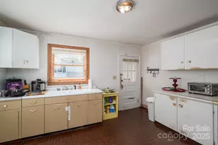 1109 Union Rd, Gastonia, NC 28054 - Photo 13