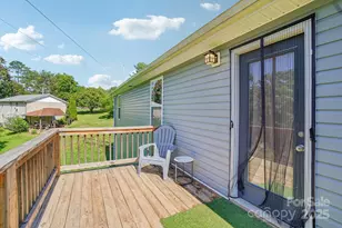 136 Locust Grove Rd, Weaverville, NC 28787 - Photo 17