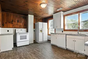 3544 6th St Dr NW, Hickory, NC 28601 - Photo 5