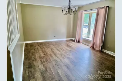 415 E Poplar Street, Stanley, NC 28164 - Photo 5