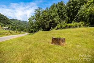 582 Lewis Branch Rd, Marshall, NC 28753 - Photo 37