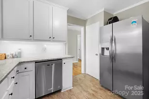 1029 Sewickley Dr, Charlotte, NC 28209 - Photo 13