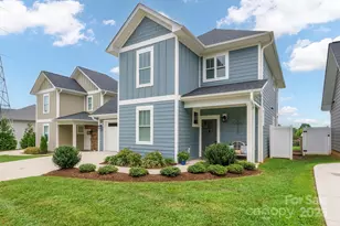 2636 2nd St NE, Hickory, NC 28601 - Photo 1