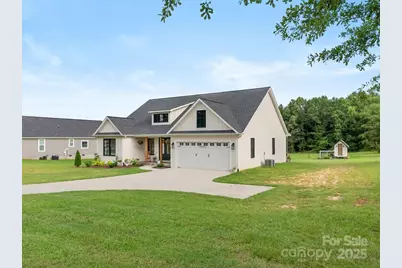 261 Ferree Road, Campobello, SC 29322 - Photo 3