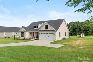 261 Ferree Rd, Campobello, SC 29322 - Photo 3