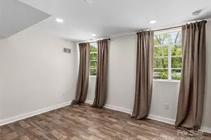 8 Bevlyn Dr, Asheville, NC 28803 - Photo 23