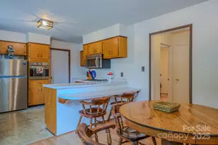 85 Pine Ridge Rd, Mars Hill, NC 28754 - Photo 9