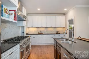 20105 Chapel Point Ln, Cornelius, NC 28031 - Photo 17