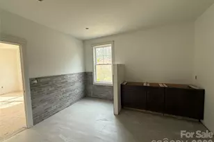 634 Hollybrook Dr, Flat Rock, NC 28731 - Photo 15