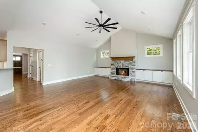 634 Hollybrook Drive, Flat Rock, NC 28731 - Photo 7