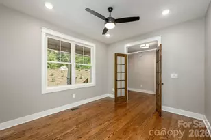 634 Hollybrook Dr, Flat Rock, NC 28731 - Photo 5