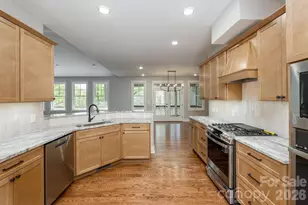 634 Hollybrook Dr, Flat Rock, NC 28731 - Photo 19
