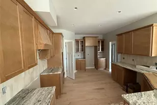 634 Hollybrook Dr, Flat Rock, NC 28731 - Photo 23