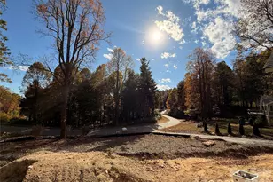 634 Hollybrook Dr, Flat Rock, NC 28731 - Photo 31