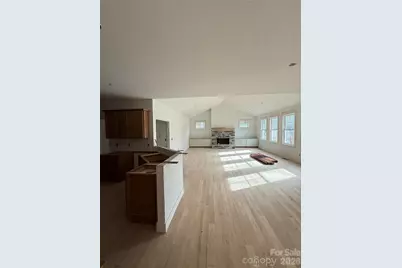 634 Hollybrook Drive, Flat Rock, NC 28731 - Photo 5