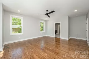634 Hollybrook Dr, Flat Rock, NC 28731 - Photo 21