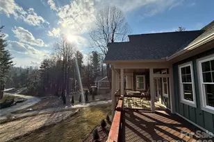 634 Hollybrook Dr, Flat Rock, NC 28731 - Photo 5