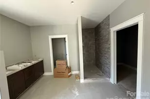 634 Hollybrook Dr, Flat Rock, NC 28731 - Photo 19