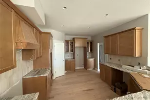 634 Hollybrook Dr, Flat Rock, NC 28731 - Photo 21