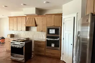 634 Hollybrook Dr, Flat Rock, NC 28731 - Photo 17