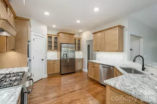 634 Hollybrook Dr, Flat Rock, NC 28731 - Photo 17