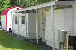 218 Cardinal Dr, New London, NC 28127 - Photo 3