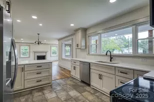 2775 Snipes St, Morganton, NC 28655 - Photo 5