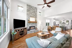 11 Elkmont Dr, Asheville, NC 28804 - Photo 3