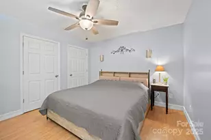 5476 Chestnut Dr, Hickory, NC 28602 - Photo 21