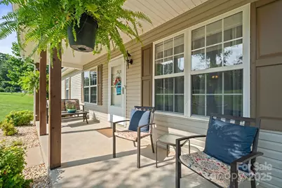 5476 Chestnut Drive, Hickory, NC 28602 - Photo 7