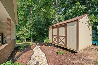 5476 Chestnut Drive, Hickory, NC 28602 - Photo 5