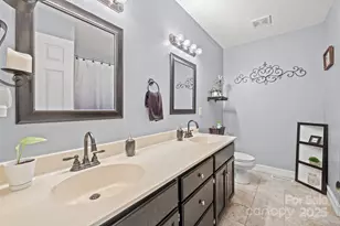 5476 Chestnut Dr, Hickory, NC 28602 - Photo 23