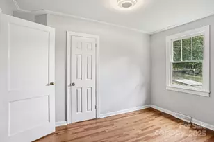 301 E Lee Ave, Bessemer City, NC 28016 - Photo 23