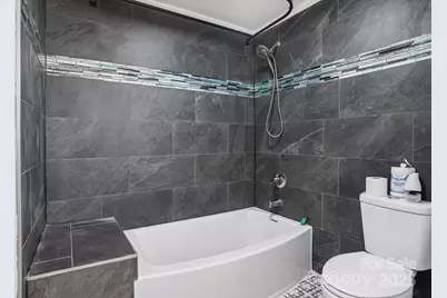 301 E Lee Avenue, Bessemer City, NC 28016 - Photo 27