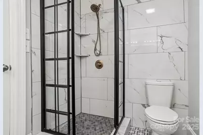 301 E Lee Avenue, Bessemer City, NC 28016 - Photo 19