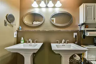 911 Fanning Bridge Rd, Fletcher, NC 28732 - Photo 21