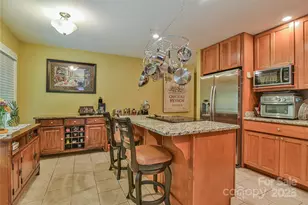 911 Fanning Bridge Rd, Fletcher, NC 28732 - Photo 9