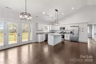 60 Gin's Ln, Mars Hill, NC 28754 - Photo 11