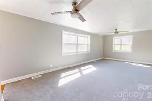 882 Poison Cove Rd, Clyde, NC 28721 - Photo 7