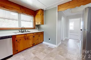 882 Poison Cove Rd, Clyde, NC 28721 - Photo 13