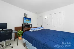 4313 Eaves Ln, Charlotte, NC 28215 - Photo 21