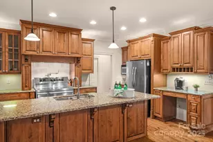 8623 Island Point Rd, Charlotte, NC 28278 - Photo 13