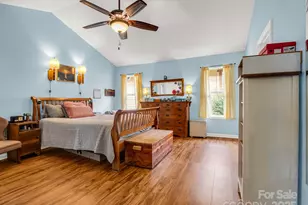 27 Gray Wolf Ln, Hendersonville, NC 28792 - Photo 19