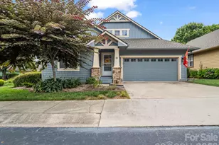 27 Gray Wolf Ln, Hendersonville, NC 28792 - Photo 5