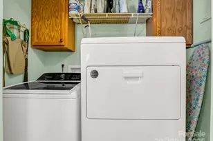 27 Gray Wolf Ln, Hendersonville, NC 28792 - Photo 27