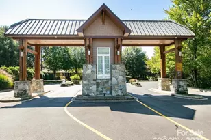 27 Gray Wolf Ln, Hendersonville, NC 28792 - Photo 39