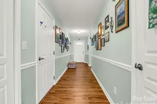 27 Gray Wolf Ln, Hendersonville, NC 28792 - Photo 7