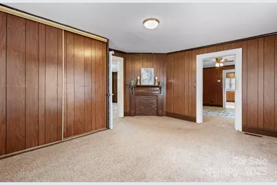 71 14th Street SE, Hickory, NC 28602 - Photo 7
