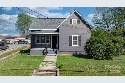 71 14th Street SE, Hickory, NC 28602 - Photo 1