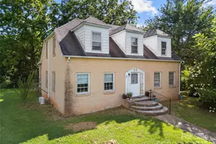 1 Dead End Dr, Flat Rock, NC 28731 - Photo 3